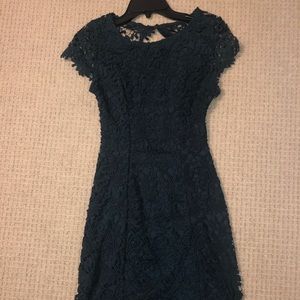 Lace green dress